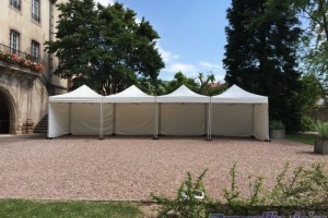 Installation de tonnelles accolées