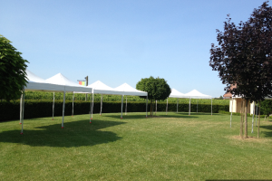 Mise en place de tonnelles