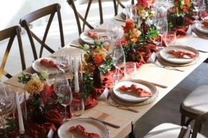 Location de table bohème et vaisselle de réception